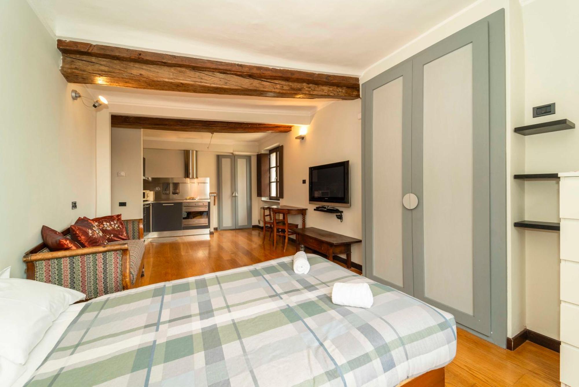 Appartamento Alexander House *